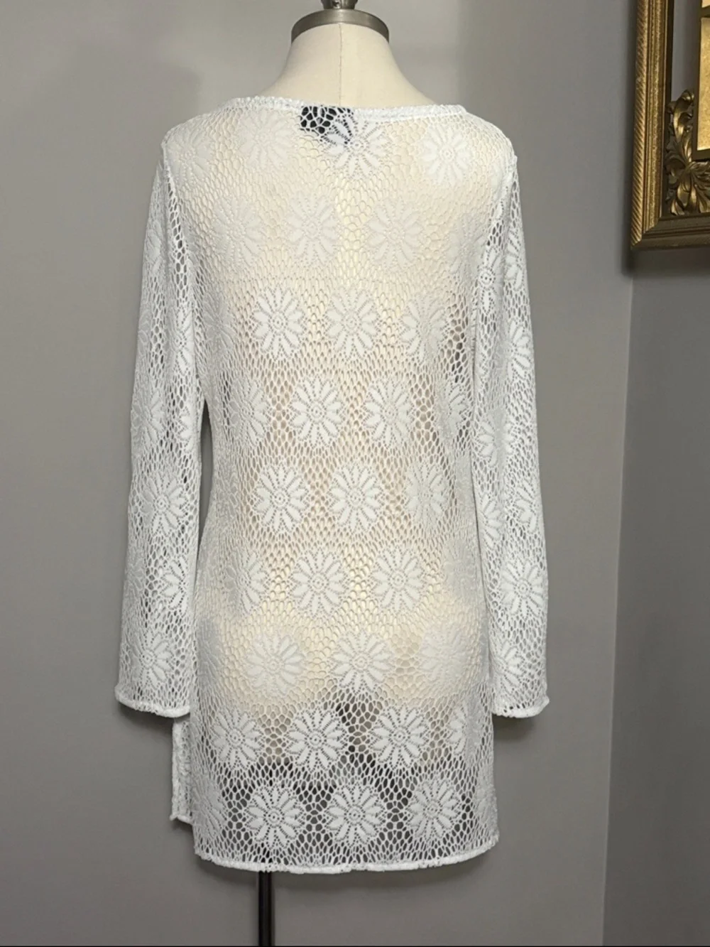 Sonoma Medium White Crochet V Neck Swim Coverup